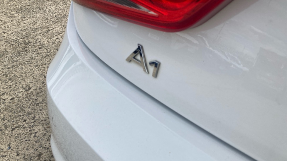 Audi A1 1.0 TFSI Sport Nav 5dr Petrol Hatchback - Image 39