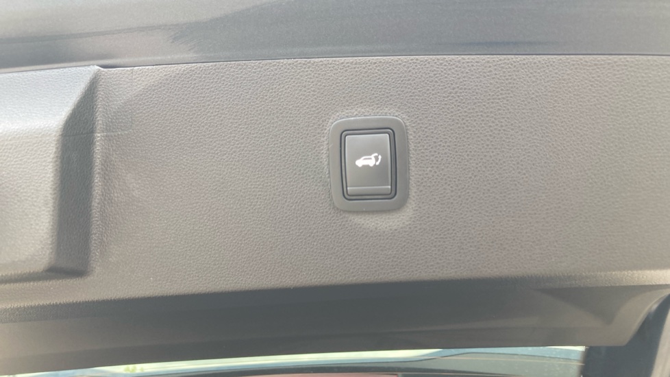 Dacia Bigster 1.8 Hybrid 155 Journey 5dr Auto Hybrid Estate - Image 40