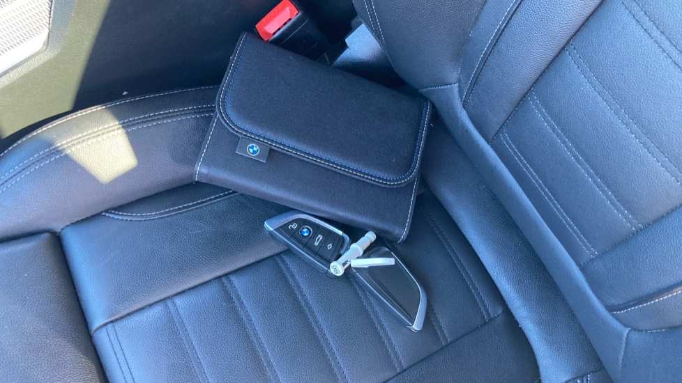 BMW 3 Series 320i M Sport 4dr Step Auto Petrol Saloon - Image 19