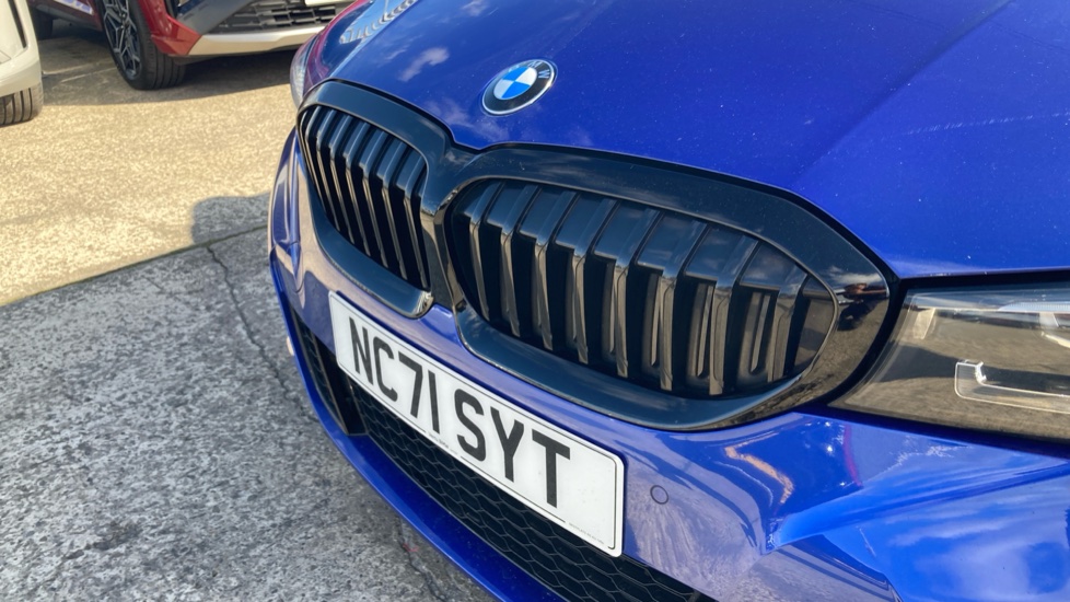 BMW 3 Series 320i M Sport 4dr Step Auto Petrol Saloon - Image 45