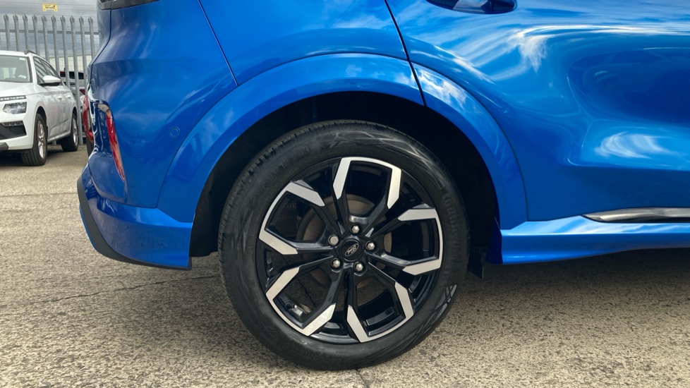 Ford Puma 1.0 EcoBoost Hybrid mHEV ST-Line X 5dr Petrol Hatchback - Image 7