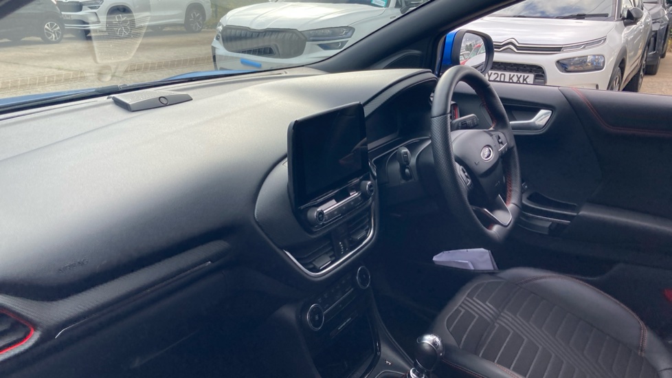 Ford Puma 1.0 EcoBoost Hybrid mHEV ST-Line X 5dr Petrol Hatchback - Image 9