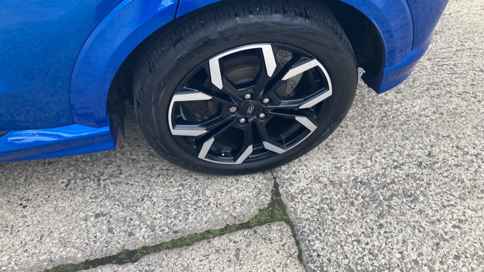 Ford Puma 1.0 EcoBoost Hybrid mHEV ST-Line X 5dr Petrol Hatchback - Image 23