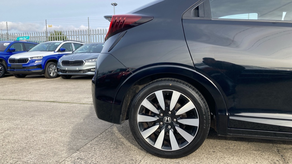 Honda Civic 1.4 i-VTEC SE Plus 5dr [Nav] Petrol Hatchback - Image 7