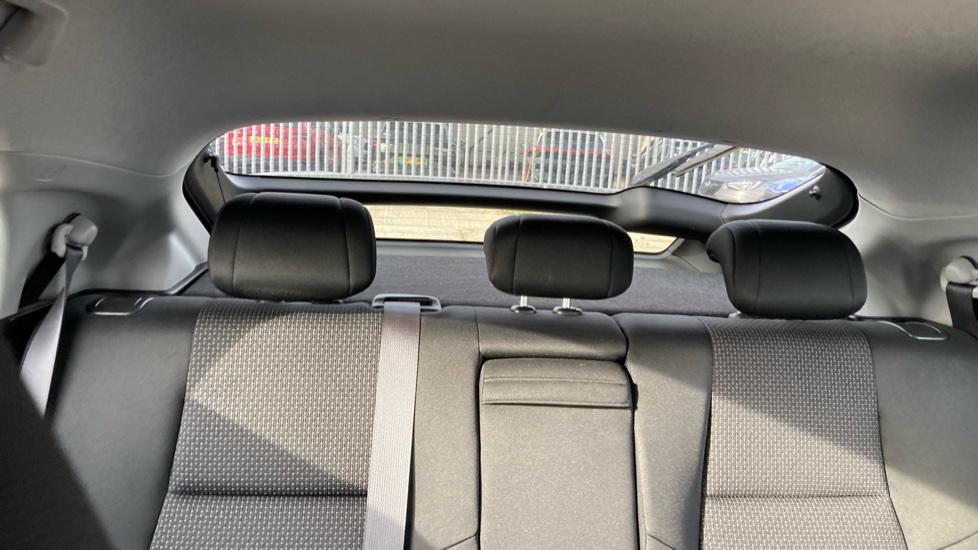 Honda Civic 1.4 i-VTEC SE Plus 5dr [Nav] Petrol Hatchback - Image 15