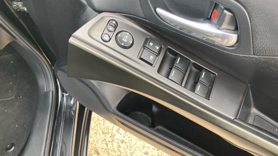 Honda Civic 1.4 i-VTEC SE Plus 5dr [Nav] Petrol Hatchback - Image 25