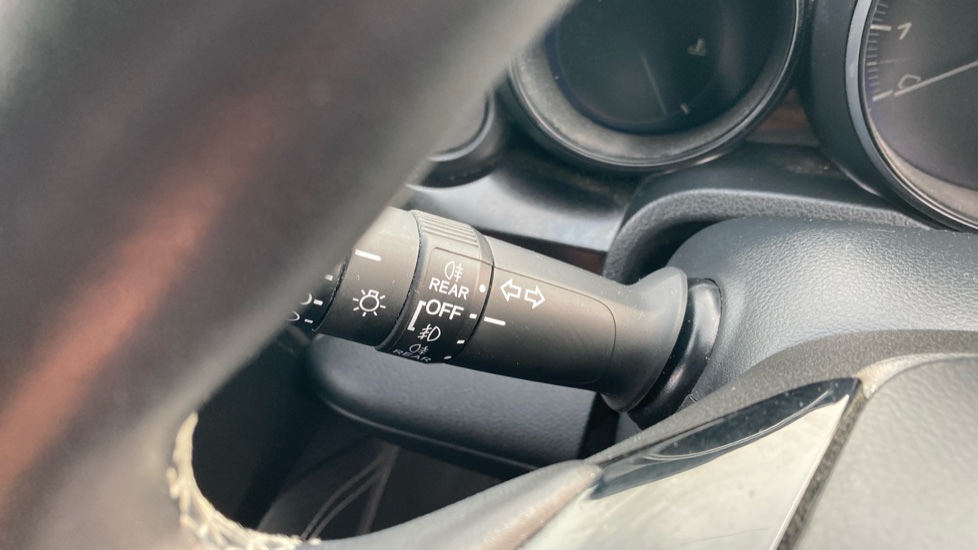Honda Civic 1.4 i-VTEC SE Plus 5dr [Nav] Petrol Hatchback - Image 29
