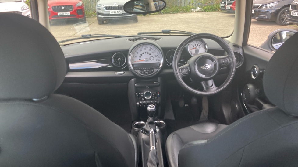 MINI Hatchback 1.6 One 3dr Petrol Hatchback - Image 10