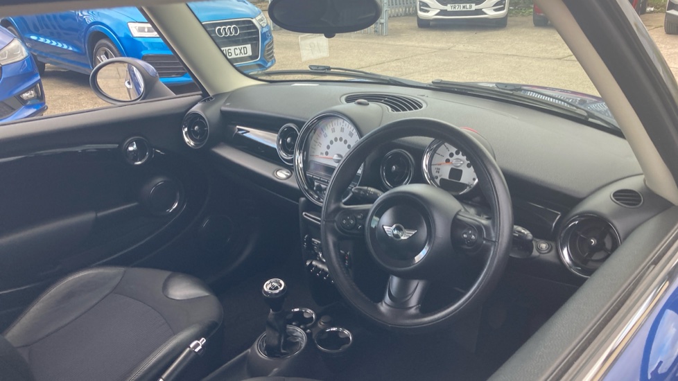 MINI Hatchback 1.6 One 3dr Petrol Hatchback - Image 11