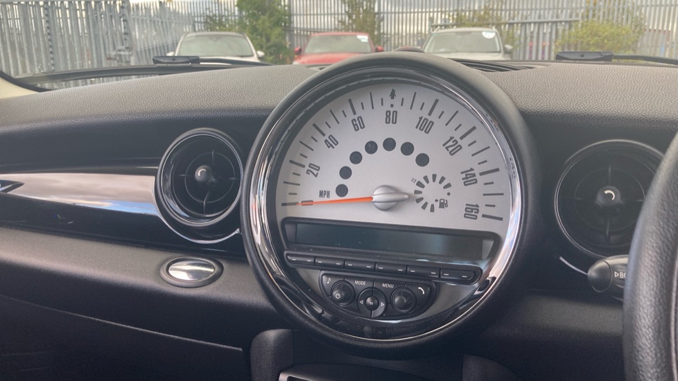 MINI Hatchback 1.6 One 3dr Petrol Hatchback - Image 12
