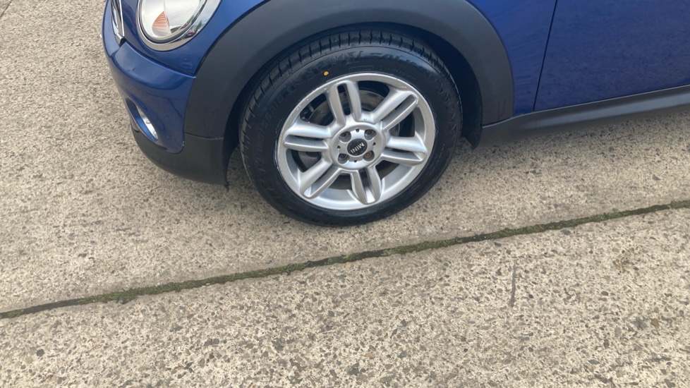 MINI Hatchback 1.6 One 3dr Petrol Hatchback - Image 22