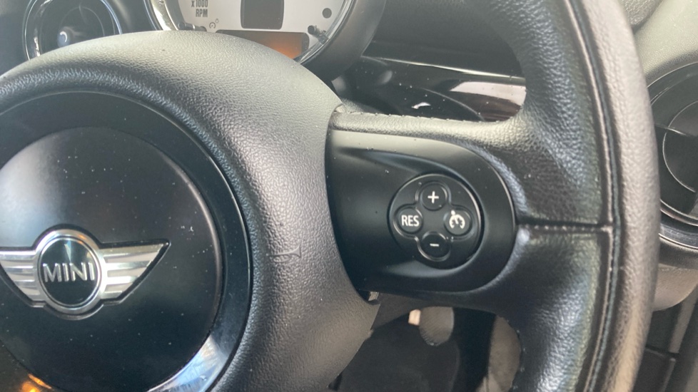 MINI Hatchback 1.6 One 3dr Petrol Hatchback - Image 27