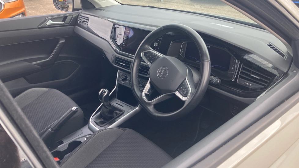 Volkswagen Polo 1.0 Life 5dr Petrol Hatchback - Image 11