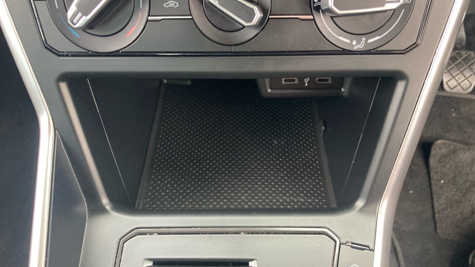 Volkswagen Polo 1.0 Life 5dr Petrol Hatchback - Image 31