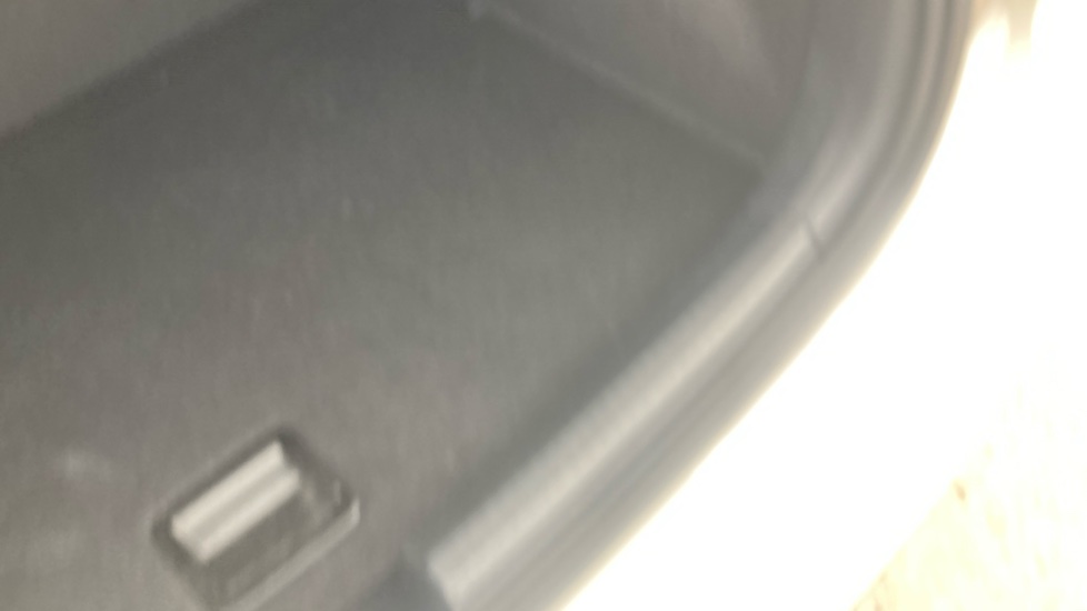 Volkswagen Polo 1.0 Life 5dr Petrol Hatchback - Image 41
