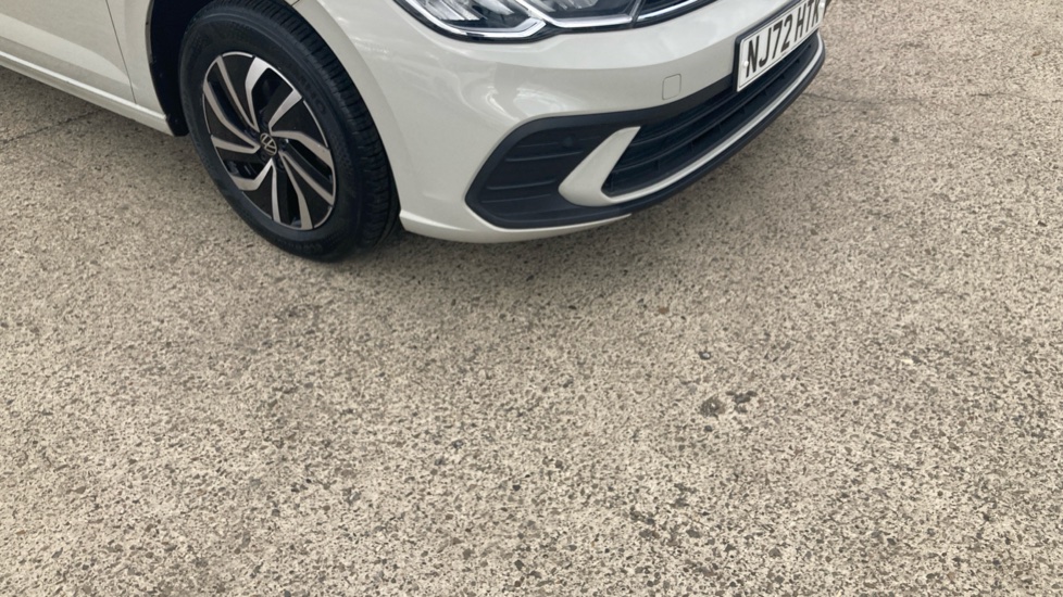 Volkswagen Polo 1.0 Life 5dr Petrol Hatchback - Image 47