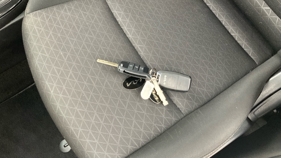 Kia Picanto 1.0 2 5dr [4 seats] Petrol Hatchback - Image 20