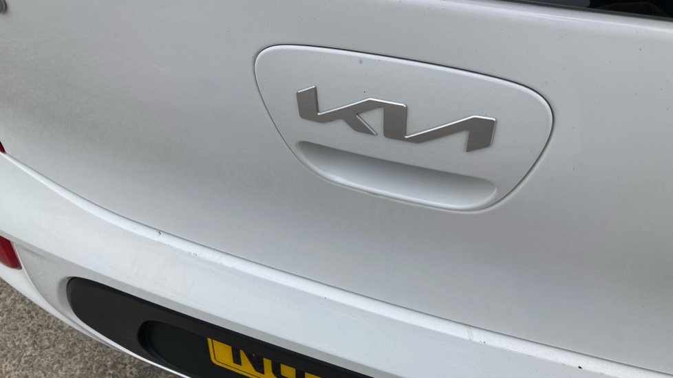 Kia Picanto 1.0 2 5dr [4 seats] Petrol Hatchback - Image 37
