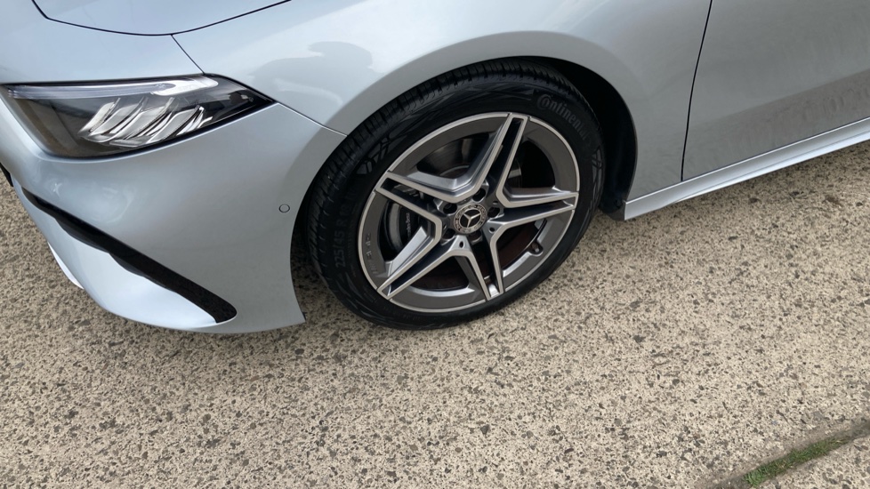 Mercedes-Benz A-Class A180 AMG Line Executive 4dr Auto Petrol Saloon - Image 22