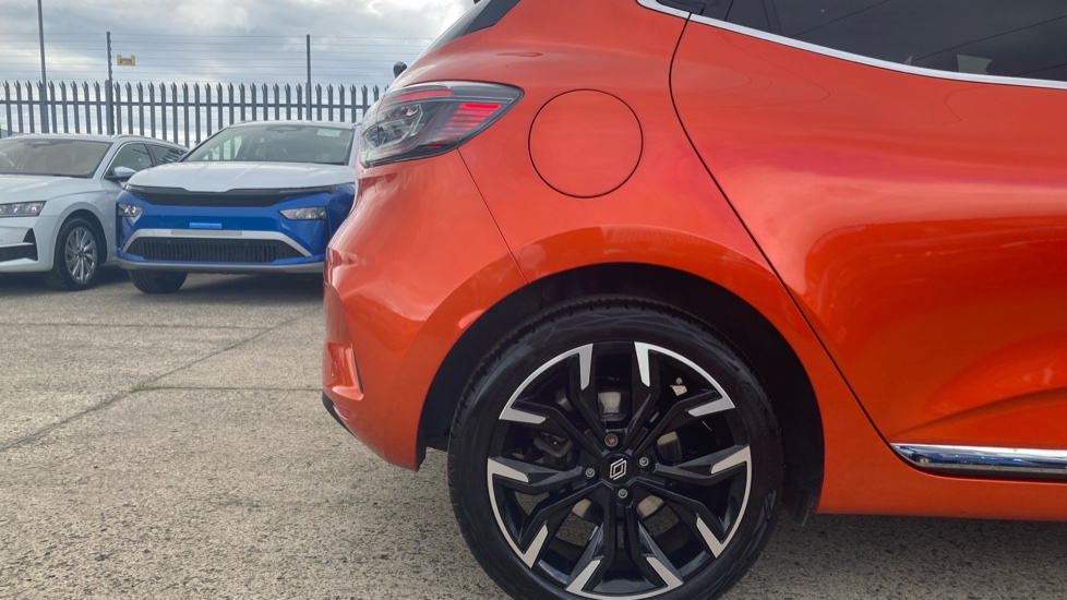 Renault Clio 1.0 TCe 90 Techno 5dr Petrol Hatchback - Image 7