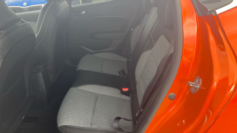 Renault Clio 1.0 TCe 90 Techno 5dr Petrol Hatchback - Image 16