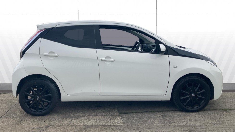Toyota Aygo 1.0 VVT-i X-Style 5dr Petrol Hatchback - Image 5