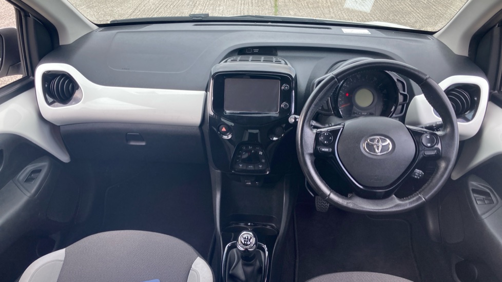 Toyota Aygo 1.0 VVT-i X-Style 5dr Petrol Hatchback - Image 10