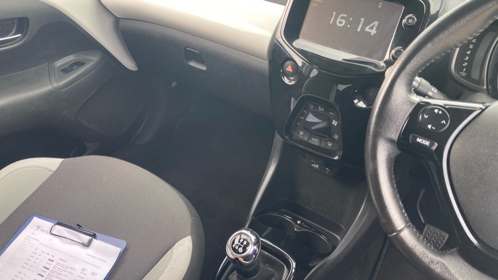 Toyota Aygo 1.0 VVT-i X-Style 5dr Petrol Hatchback - Image 14