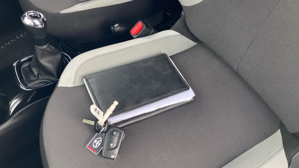 Toyota Aygo 1.0 VVT-i X-Style 5dr Petrol Hatchback - Image 19