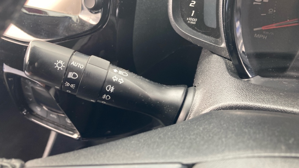 Toyota Aygo 1.0 VVT-i X-Style 5dr Petrol Hatchback - Image 29