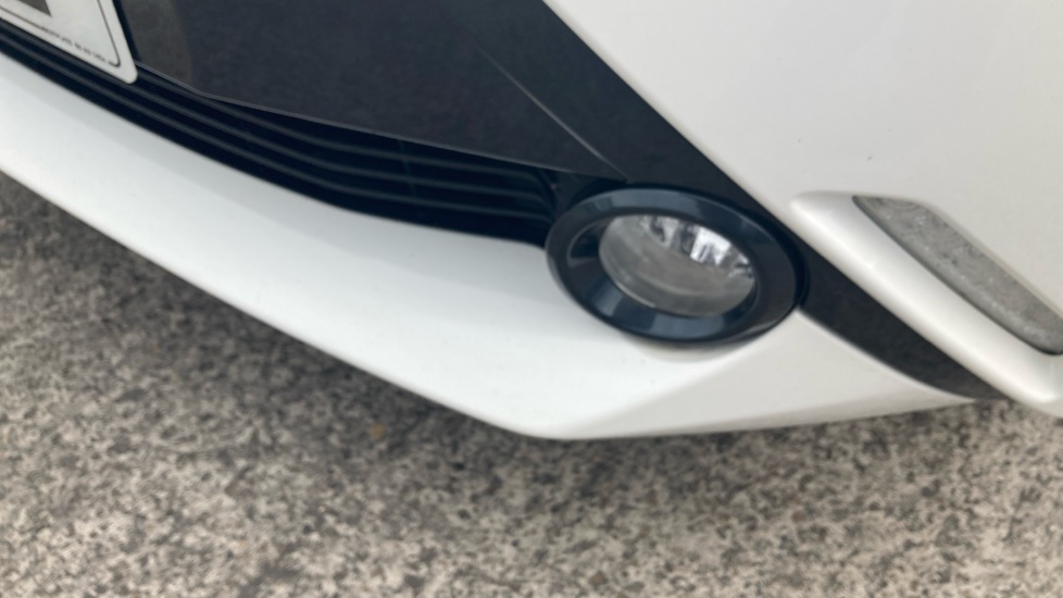 Toyota Aygo 1.0 VVT-i X-Style 5dr Petrol Hatchback - Image 37
