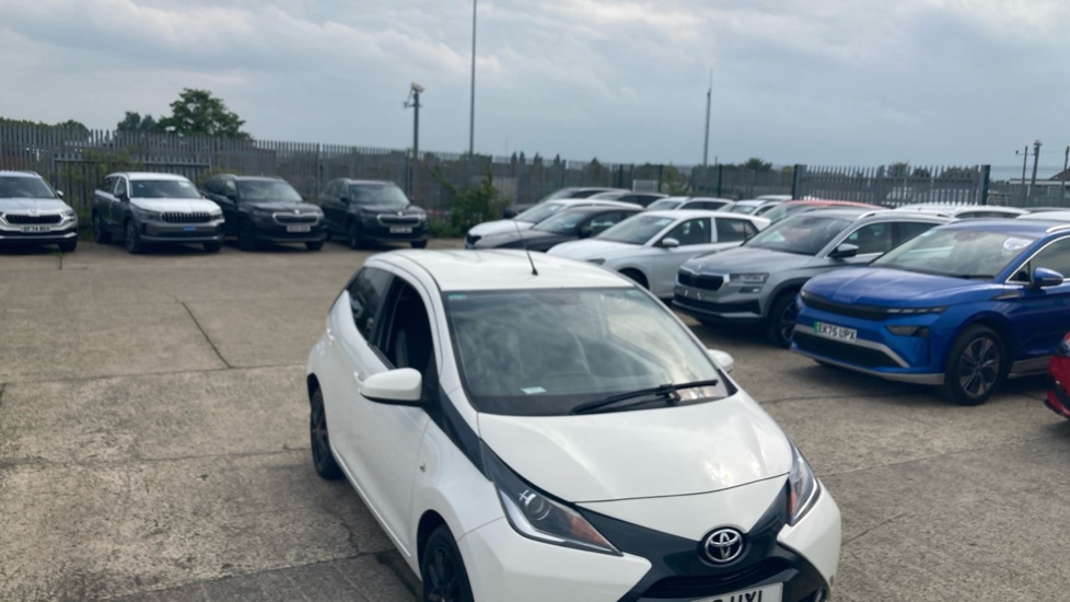Toyota Aygo 1.0 VVT-i X-Style 5dr Petrol Hatchback - Image 43