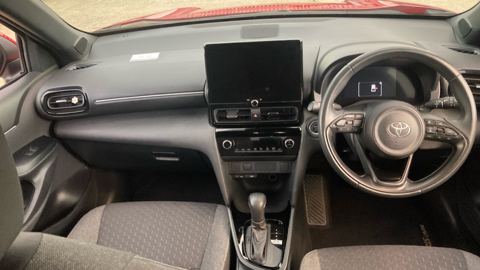 Toyota Yaris Cross 1.5 Hybrid Design 5dr CVT Hybrid Estate - Image 10