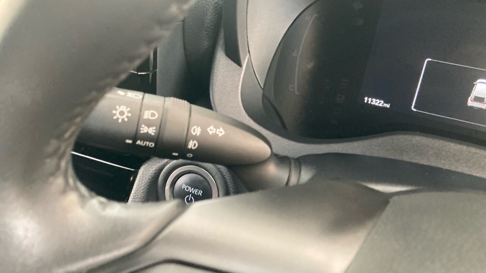 Toyota Yaris Cross 1.5 Hybrid Design 5dr CVT Hybrid Estate - Image 32