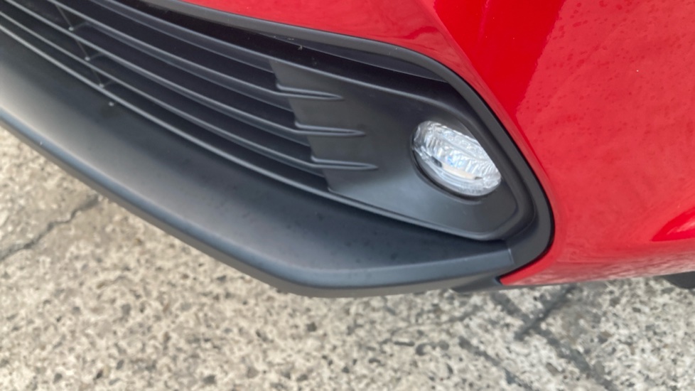 Toyota Yaris Cross 1.5 Hybrid Design 5dr CVT Hybrid Estate - Image 43