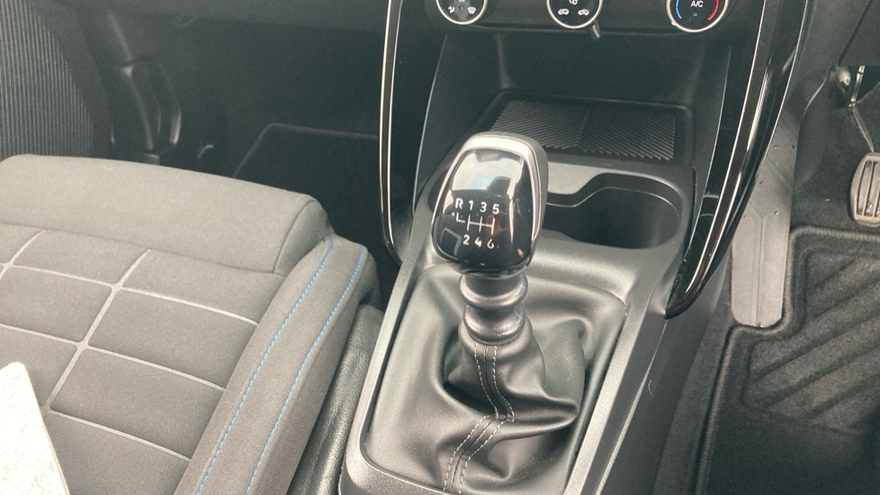 Citroen C3 1.2 Turbo Plus 5dr Petrol Hatchback - Image 13