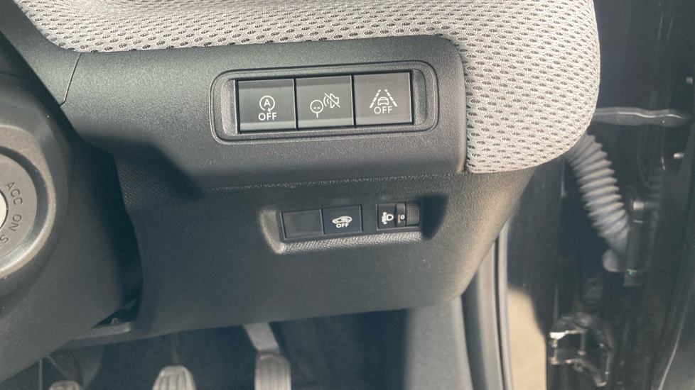 Citroen C3 1.2 Turbo Plus 5dr Petrol Hatchback - Image 25