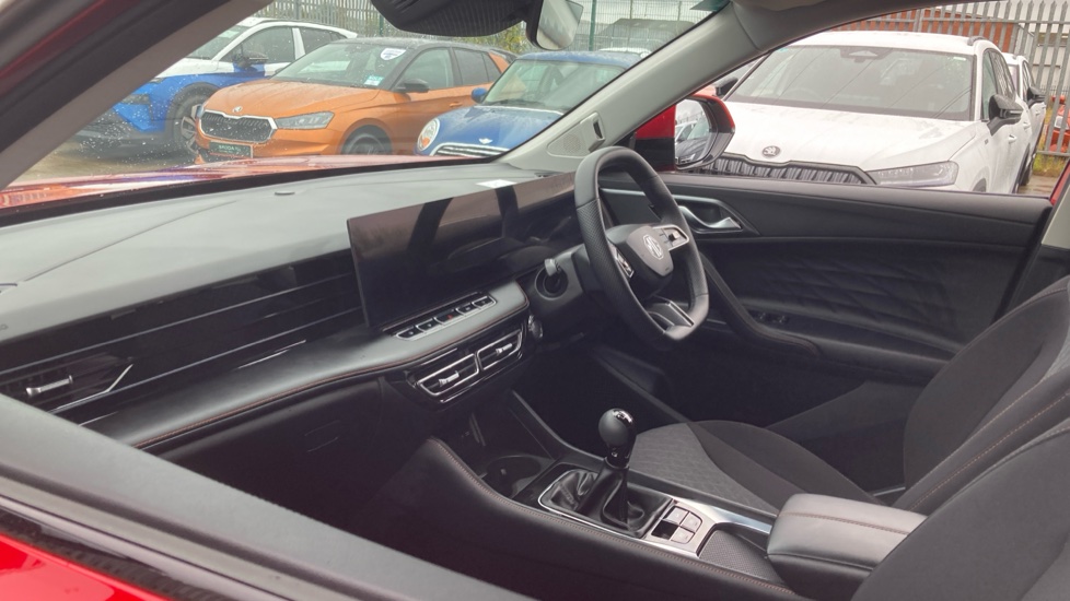 MG HS 1.5 T-GDI SE 5dr Petrol Hatchback - Image 9