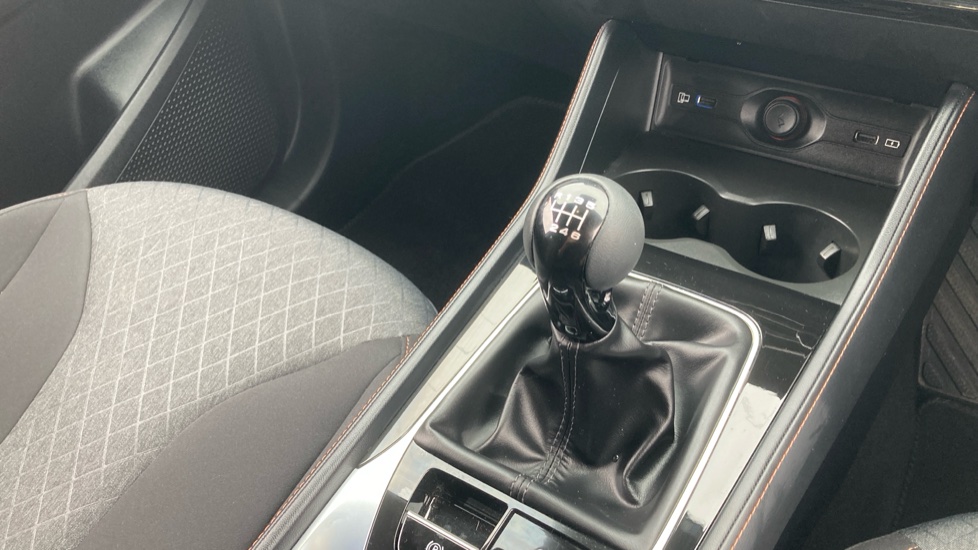 MG HS 1.5 T-GDI SE 5dr Petrol Hatchback - Image 13
