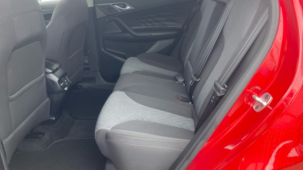 MG HS 1.5 T-GDI SE 5dr Petrol Hatchback - Image 16