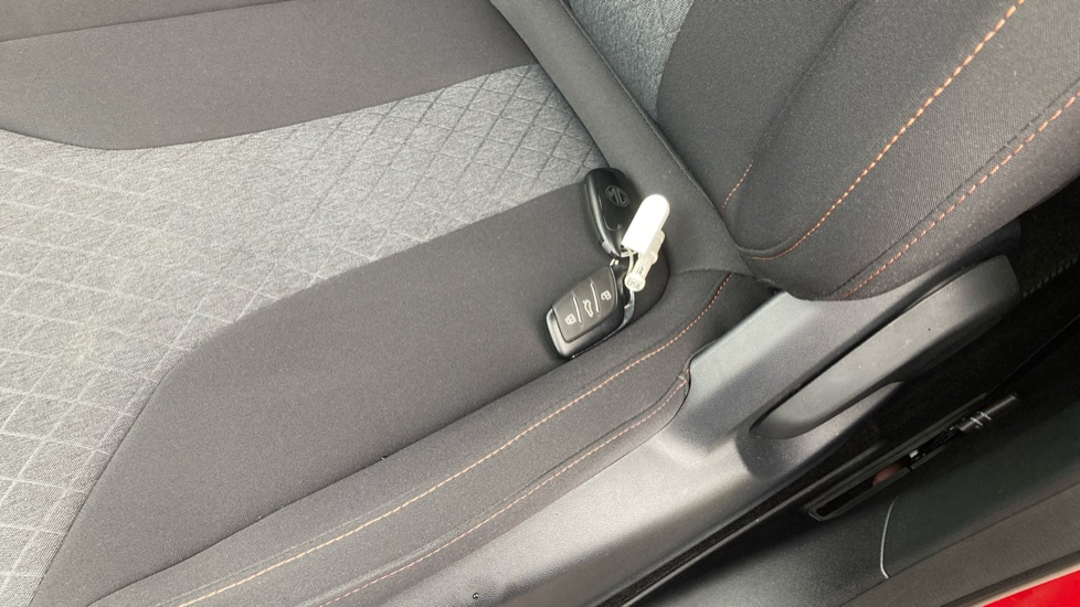 MG HS 1.5 T-GDI SE 5dr Petrol Hatchback - Image 20