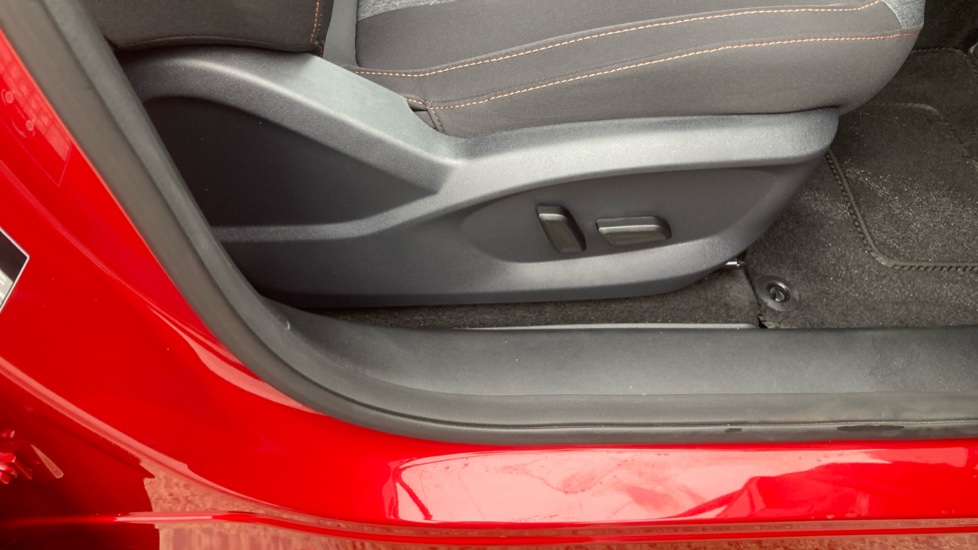 MG HS 1.5 T-GDI SE 5dr Petrol Hatchback - Image 31