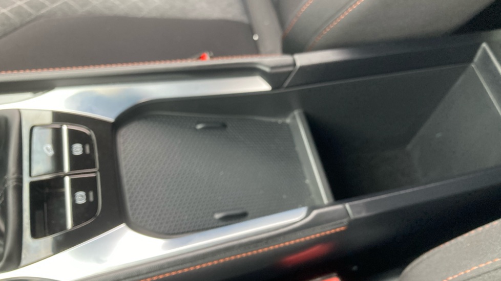 MG HS 1.5 T-GDI SE 5dr Petrol Hatchback - Image 44