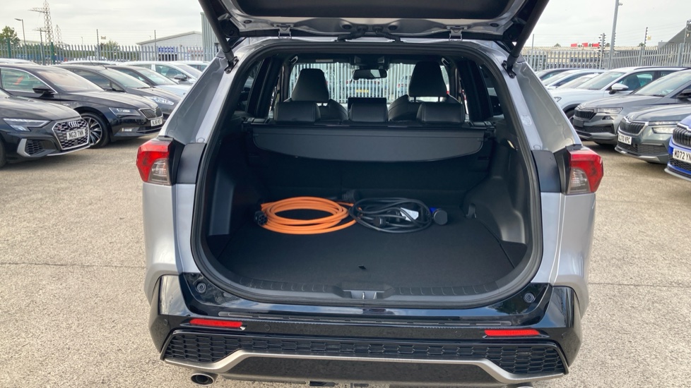 Toyota RAV4 2.5 PHEV GR Sport 5dr CVT Estate - Image 4