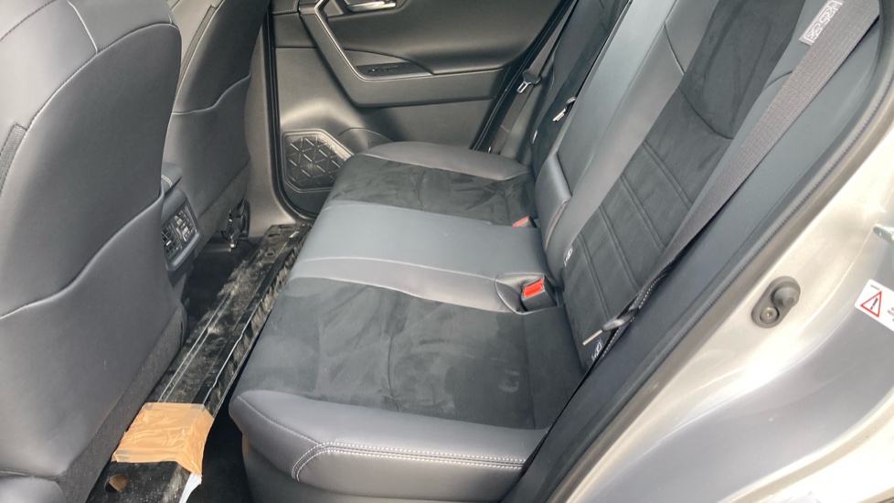 Toyota RAV4 2.5 PHEV GR Sport 5dr CVT Estate - Image 16