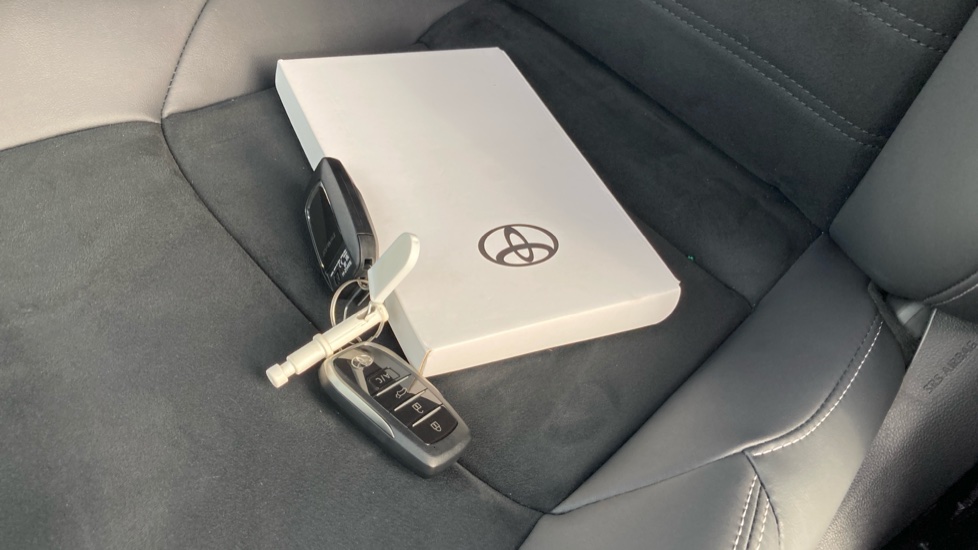 Toyota RAV4 2.5 PHEV GR Sport 5dr CVT Estate - Image 19
