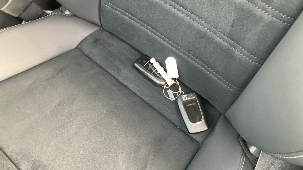 Toyota RAV4 2.5 PHEV GR Sport 5dr CVT Estate - Image 20
