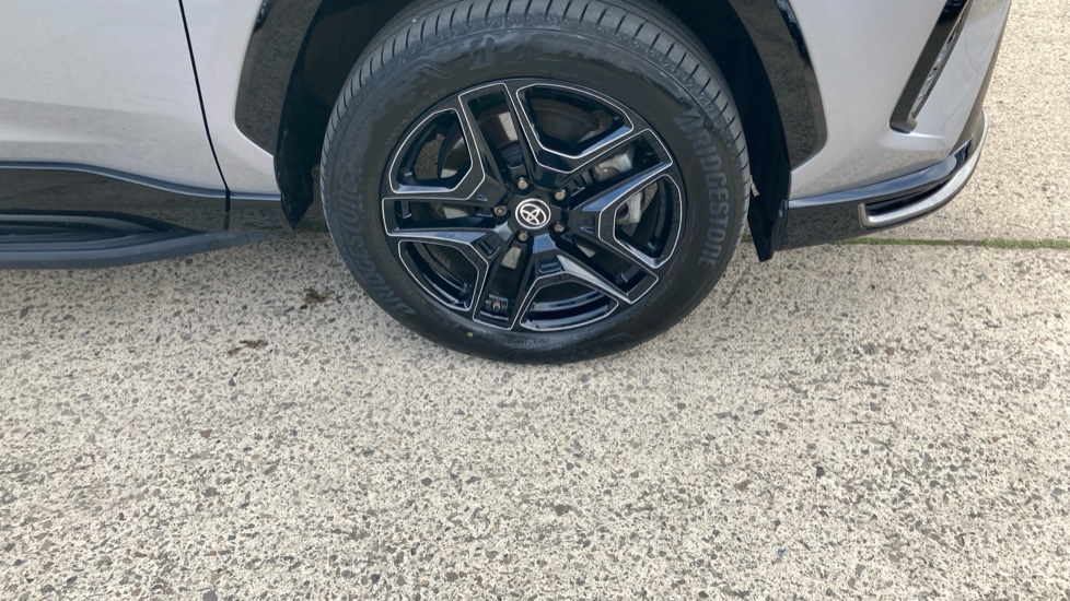 Toyota RAV4 2.5 PHEV GR Sport 5dr CVT Estate - Image 21