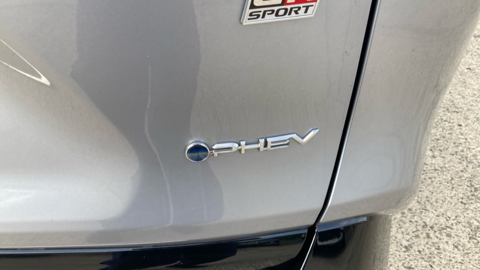 Toyota RAV4 2.5 PHEV GR Sport 5dr CVT Estate - Image 26