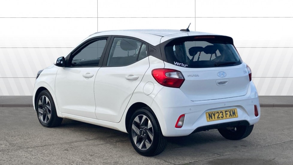 Hyundai i10 1.0 Advance 5dr Petrol Hatchback - Image 2